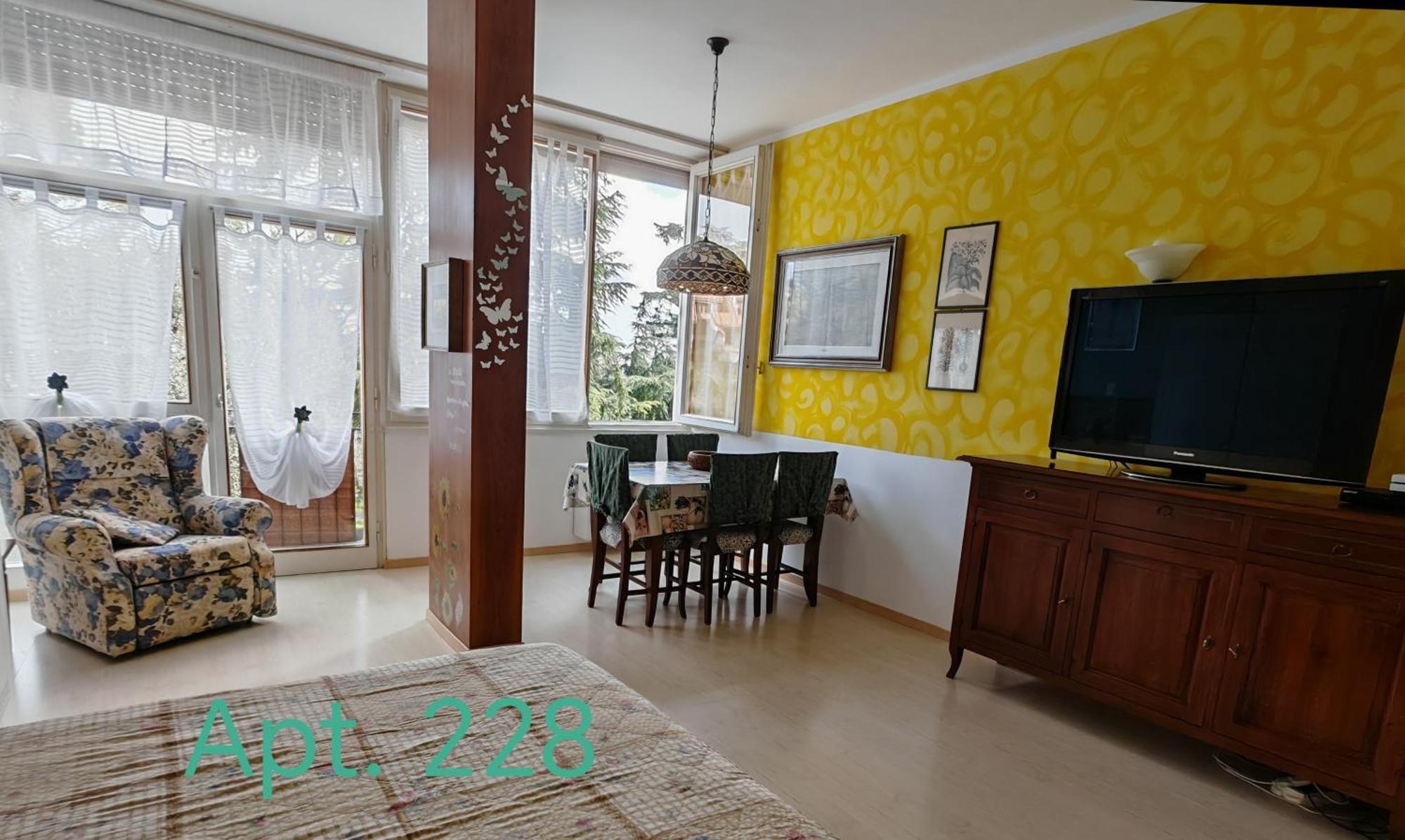 Garda Apartments In Euroresidence Ngoại thất bức ảnh